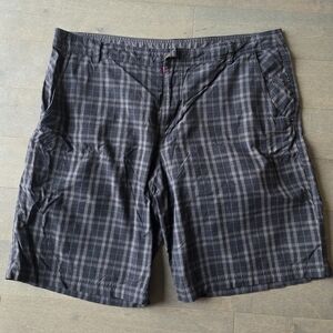 Lululemon Kahuna Golf Chino Shorts 10" Size 40